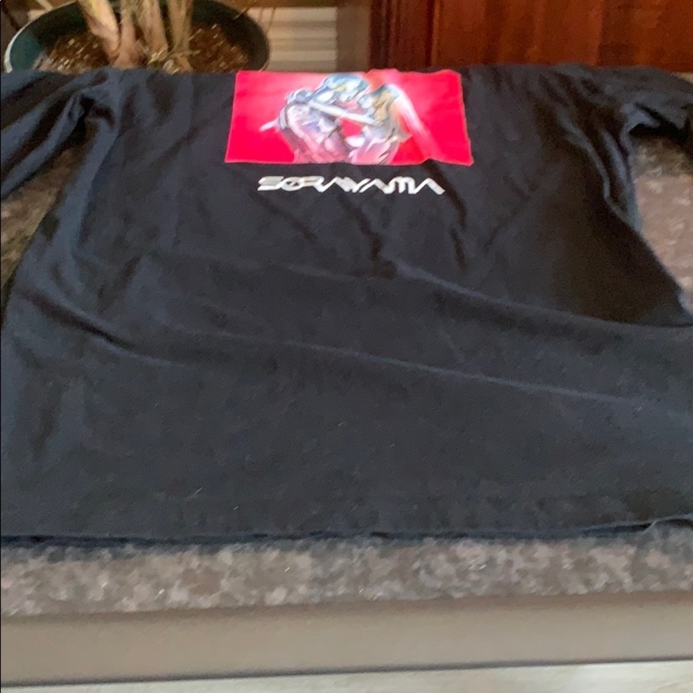 Forever 21 Artist Edition size medium - Picture 4 of 4
